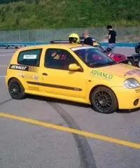 Renault clio racing start Renault clio racing start