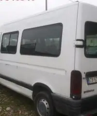 RENAULT Master T35 2.5dCi16V PM-TA Combi Conf. nissan interstar