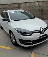 Renault Megane 1.5 dCi 110CV SporTour Limited Renault Megane 1.5 dCi 110CV SporTour Limited