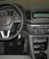 SEAT Alhambra 2.0 TDI CR DPF Easy 5 POSTI SEAT Alhambra 2.0 TDI CR DPF Easy 5 POSTI