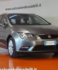SEAT Leon 1.6 TDI 105 CV ST Start/Stop Style SEAT Leon 1.6 TDI 105 CV ST Start/Stop Style