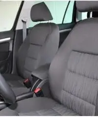 SKODA Octavia 2.0 TDI CR F.AP. Wagon Elegance Autocarro