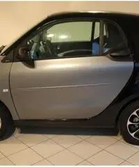 SMART ForTwo 1000 52 kW MHD  passion SMART ForTwo 1000 52 kW MHD  passion