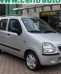 SUZUKI Wagon R+ 1.3i 16V cat 4x4 GL SUZUKI Wagon R+ 1.3i 16V cat 4x4 GL