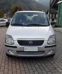 SUZUKI Wagon R+ 1.3i 16V cat 4x4 GL SUZUKI Wagon R+ 1.3i 16V cat 4x4 GL