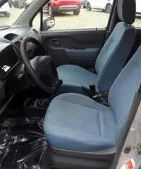 SUZUKI Wagon R+ 1.3i 16V cat 4x4 GL SUZUKI Wagon R+ 1.3i 16V cat 4x4 GL