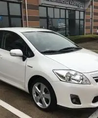 TOYOTA Auris 1.8 HSD 5 porte Active TOYOTA Auris 1.8 HSD 5 porte Active