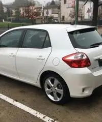 TOYOTA Auris 1.8 HSD 5 porte Active TOYOTA Auris 1.8 HSD 5 porte Active