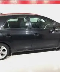 TOYOTA Auris 1.8 Hybrid 5 porte Active TOYOTA Auris 1.8 Hybrid 5 porte Active