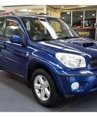 TOYOTA RAV 4 RAV4 2.0 Tdi D-4D cat 5 porte TOYOTA RAV 4 RAV4 2.0 Tdi D-4D cat 5 porte