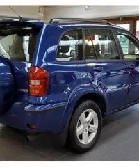 TOYOTA RAV 4 RAV4 2.0 Tdi D-4D cat 5 porte TOYOTA RAV 4 RAV4 2.0 Tdi D-4D cat 5 porte