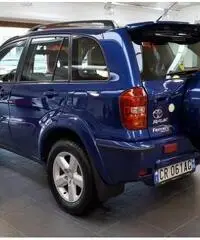 TOYOTA RAV 4 RAV4 2.0 Tdi D-4D cat 5 porte TOYOTA RAV 4 RAV4 2.0 Tdi D-4D cat 5 porte
