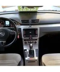 VOLKSWAGEN Passat Variant 2.0 TDI 170 DPF DSG BlueM.Tech