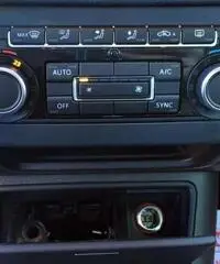 Volkswagen Tiguan 2.0TDI 140CV 4x4 DSG NAVI+CRUISE CONTROL+ALCANTARA