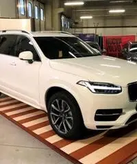 VOLVO XC90 D5 AWD Geartronic 7 posti Business Plus VOLVO XC90 D5 AWD Geartronic 7 posti Business Plus