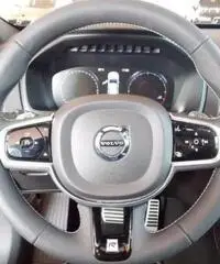 VOLVO XC90 D5 AWD Geartronic 7 posti R-design