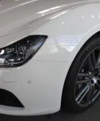 Maserati Ghibli 3.0 V6 Diesel Automatik '14 Maserati Ghibli 3.0 V6 Diesel Automatik '14