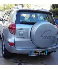 Toyota Rav4 2.2 D-4d 136cv SOL Toyota Rav4 2.2 D-4d 136cv SOL
