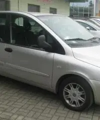 Fiat Multipla 1.9 JTD Dynamic Fiat Multipla 1.9 JTD Dynamic