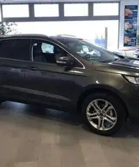 FORD Edge 2.0 TDCI 210 CV AWD Powershift Titanium per P.IVA FORD Edge 2.0 TDCI 210 CV AWD Powershift Titanium per P.IVA