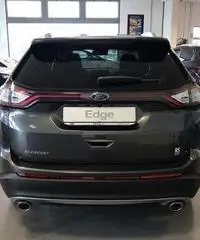 FORD Edge 2.0 TDCI 210 CV AWD Powershift Titanium per P.IVA FORD Edge 2.0 TDCI 210 CV AWD Powershift Titanium per P.IVA