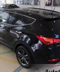HYUNDAI SANTA FE 2.2 CRDI STYLE A/T 4X4 HYUNDAI SANTA FE 2.2 CRDI STYLE A/T 4X4