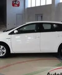 TOYOTA AURIS 1.8 HYBRID AUTOMATICA MOD.RESTYLING TOYOTA AURIS 1.8 HYBRID AUTOMATICA MOD.RESTYLING
