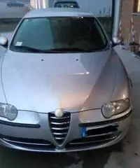 ALFA ROMEO 147 1.9 JTD 115 CV Distinctive ALFA ROMEO 147 1.9 JTD 115 CV Distinctive