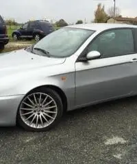 ALFA ROMEO 147 1.9 JTD (115 CV) cat 3p. Distinctive + cerchi  ALFA ROMEO 147 1.9 JTD (115 CV) cat 3p. Distinctive + cerchi