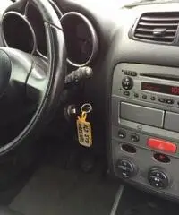 ALFA ROMEO 147 1.9 JTD (115 CV) cat 3p. Distinctive + cerchi  ALFA ROMEO 147 1.9 JTD (115 CV) cat 3p. Distinctive + cerchi