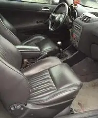 ALFA ROMEO 147 1.9 JTD (115 CV) cat 3p. Distinctive + cerchi  ALFA ROMEO 147 1.9 JTD (115 CV) cat 3p. Distinctive + cerchi