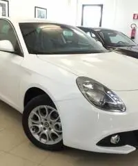 ALFA ROMEO Giulietta 1.6 JTDm 120 CV SUPER QV line  ALFA ROMEO Giulietta 1.6 JTDm 120 CV SUPER QV line