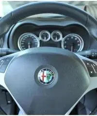 ALFA ROMEO MiTo 1.4 70 CV 8V Progression ALFA ROMEO MiTo 1.4 70 CV 8V Progression