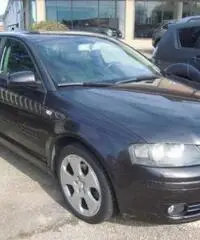 AUDI A3 SPB 2.0 16V TDI Ambition AUDI A3 SPB 2.0 16V TDI Ambition