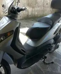 Scooter Piaggio Beverly 200 Scooter Piaggio Beverly 200