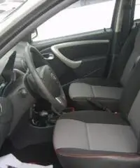 DACIA Duster 1.5 dCi 110CV 4x4 Lauréate DACIA Duster 1.5 dCi 110CV 4x4 Lauréate