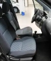 DAIHATSU Terios 1.3i 16V cat 4WD SX DAIHATSU Terios 1.3i 16V cat 4WD SX