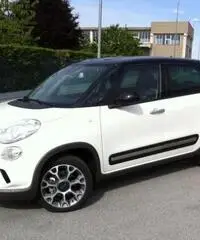 FIAT 500L 1.6 Multijet 120 CV €6 Trekking Tetto /Navig /Pdc FIAT 500L 1.6 Multijet 120 CV €6 Trekking Tetto /Navig /Pdc