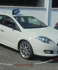 Fiat Bravo 1.6 MJT 120 CV DPF +pack sport +cerchi 18 Fiat Bravo 1.6 MJT 120 CV DPF +pack sport +cerchi 18