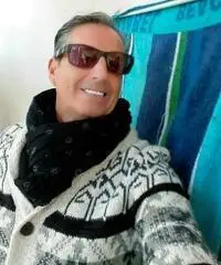 Cerco una persona ... sensibile che crede all'amore. Cerco una persona ... sensibile che crede all'amore.