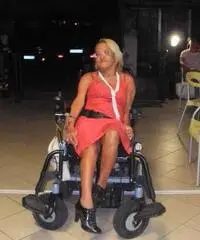 Cerco 1 compagno basso e non fumatore Cerco 1 compagno basso e non fumatore