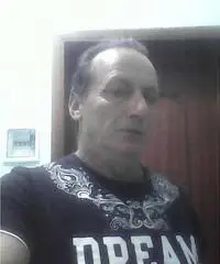 Cerco una donna sincera Cerco una donna sincera