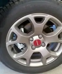 FIAT Panda Cross 1.3 MJT 95 CV S&S 4x4 FIAT Panda Cross 1.3 MJT 95 CV S&S 4x4