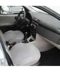 FIAT Stilo 1.9 JTD Multi Wagon Active 115CV FIAT Stilo 1.9 JTD Multi Wagon Active 115CV