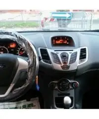 FORD Fiesta + 1.2 60CV 3 porte OK NEOPATENTATI FORD Fiesta + 1.2 60CV 3 porte OK NEOPATENTATI