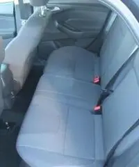 FORD Focus 1.6 120 CV GPL Titanium