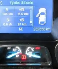 FORD Kuga 2.0 TDCI 140 CV 4WD Titanium