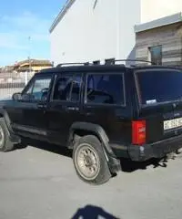 JEEP Cherokee 2.5 TD 5 porte Command-Trac JEEP Cherokee 2.5 TD 5 porte Command-Trac