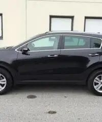 KIA Sportage 1.7 CRDI 2WD +Tetto Pan.+Navig+telecamera+Pelle