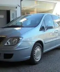 Lancia Phedra 2.2 JTD Emblema FAP Lancia Phedra 2.2 JTD Emblema FAP